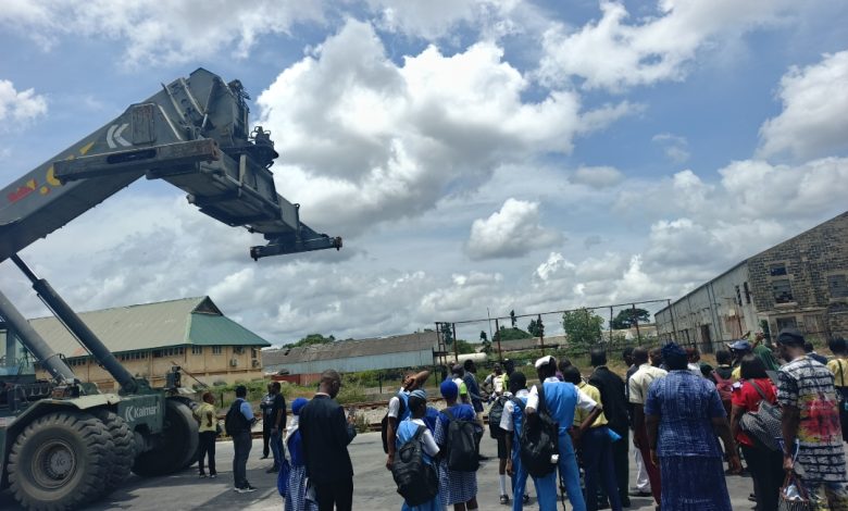 OAF Uses Train Excursion To Teach Intermodal Shipping