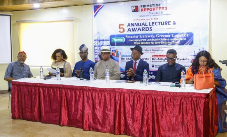 Digital Ports Won't Beat Gridlock Without Rail, Barges - Experts